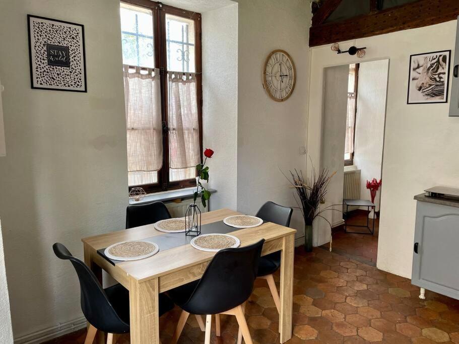 Maison A Proximite De Barbizon / Fontainebleau / A6 Saint-Sauveur-sur-Ecole ภายนอก รูปภาพ